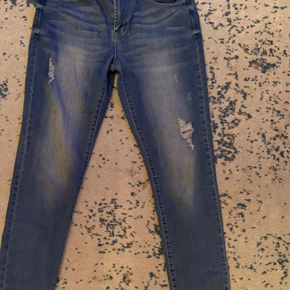 Kensie Women's Blue and Navy Jeans